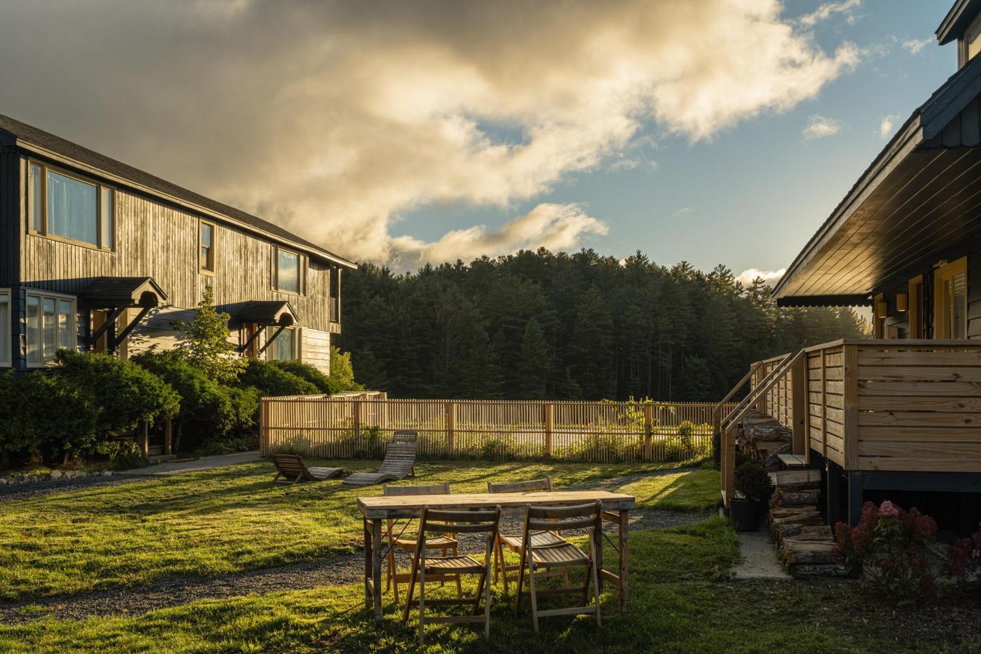 Eastwind Hotel Lake Placid Exterior photo